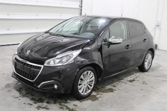 Auto incidentate Peugeot 208  2019/5
