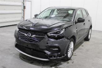 krockskadad bil auto Opel Grandland X 2019/10