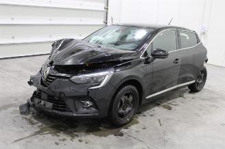 Salvage car Renault Clio  2022/2