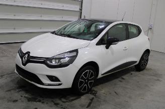 Salvage car Renault Clio  