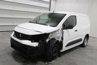 Voiture accidenté Peugeot Partner  2021/5