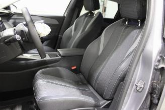 Peugeot 308  picture 10