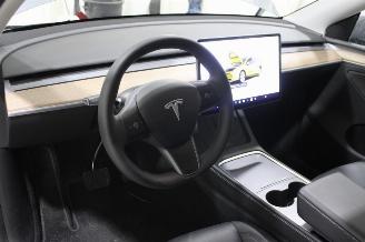 Tesla Model Y  picture 8