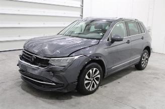Damaged car Volkswagen Tiguan  2023/2