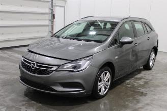 Schadeauto Opel Astra  2018/11