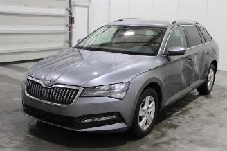 Schadeauto Skoda Superb  2022/6