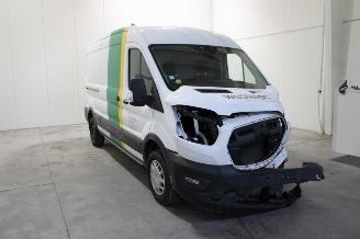 Ford Transit  picture 2