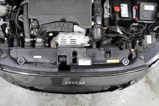 Peugeot 208  picture 22