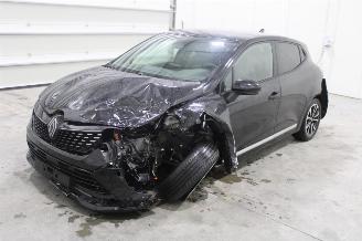  Renault Clio  2025/8