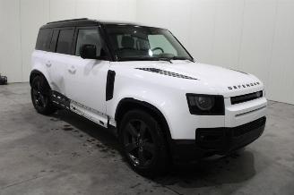 Land Rover Defender  picture 2