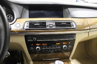 BMW 7-serie 730 picture 12