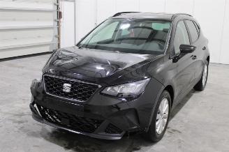 Schadeauto Seat Arona  2025/7