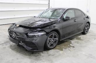 Unfallwagen Mercedes A-klasse A 180 2025/3