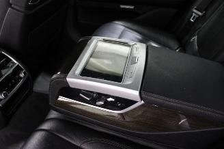 BMW 7-serie 730 picture 24