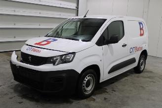 uszkodzony samochody osobowe Peugeot Partner  2023/8