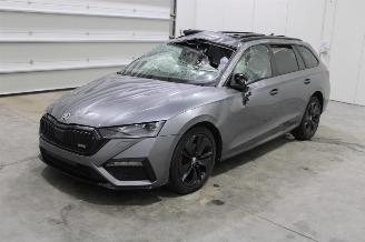 Damaged car Skoda Octavia  2024/3