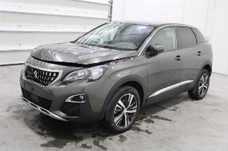 uszkodzony samochody osobowe Peugeot 3008  2019/2