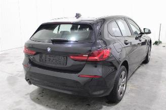 BMW 1-serie 116 picture 3