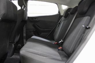 Ford Fiesta  picture 10