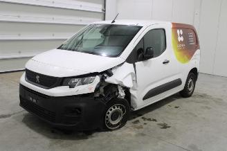 damaged passenger cars Peugeot Partner  2022/6