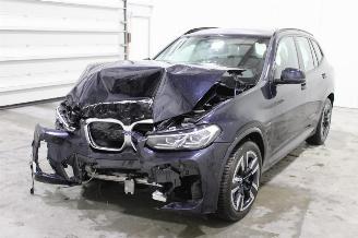 Schadeauto BMW iX3  2025/2