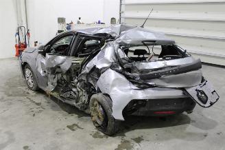 Peugeot 208  picture 5