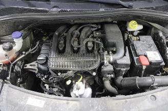 Peugeot 208  picture 15