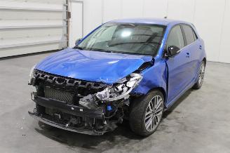 damaged passenger cars Kia Rio  2023/6