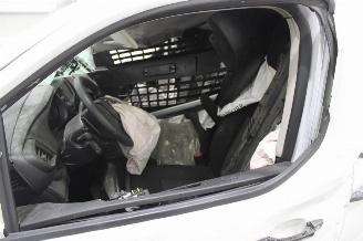 Peugeot Expert  picture 8