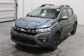 Vaurioauto  passenger cars Dacia Sandero  2025/6