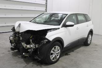 Salvage car Peugeot 5008  2020/2
