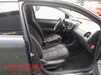 Peugeot 108 108, Hatchback, 2014 1.0 12V VVT-i picture 21