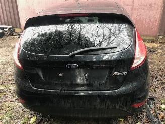 Ford Fiesta diesel- 1600cc 2012 zwart picture 2