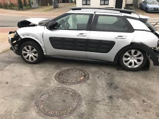 demontáž osobní automobily Citroën C4 cactus  2017/1