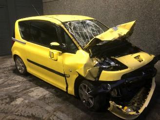 demontáž osobní automobily Peugeot 1007 1400 diesel / 50KW 2006/1