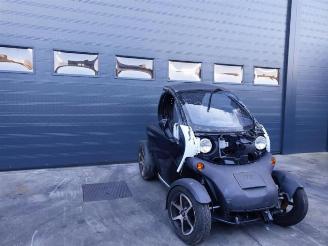 demontáž osobní automobily Renault Twizy Brommobiel 2012 45 BRM  Elektrisch  4kW (5pk) RWD 2012-04 2020/5