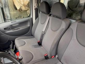 Citroën Jumpy (G9) MPV 2007 / 2016 2.0 HDiF 16V 125 MPV  Diesel 1.997cc 94kW (128pk) FWD 2011-07/2016-12 picture 10