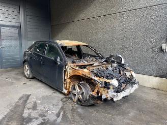 demontáž osobní automobily Audi A3 Sportback (8VA/8VF) Hatchback 5-drs 2012 / 2020 1.6 TDI 16V Hatchback 4Dr Diesel 1.598cc 85kW (116pk) FWD 2019/3