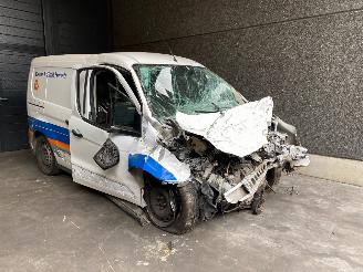 demontáž osobní automobily Ford Transit Connect (PJ2) Van 2013 1.5 TDCi Bestel  Diesel 1.498cc 55kW (75pk) FWD 2015-08 2016/5