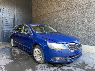 demontáž osobní automobily Skoda Superb (3TAA) Hatchback 2008 / 2015 1.6 TDI Hatchback  Diesel 1.598cc 77kW (105pk) FWD 2015/3
