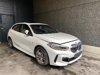 Auto da rottamare BMW 1-serie (F40) Hatchback 2019 118i 1.5 TwinPower 12V Hatchback  Benzine 1.499cc 103kW 2020/7