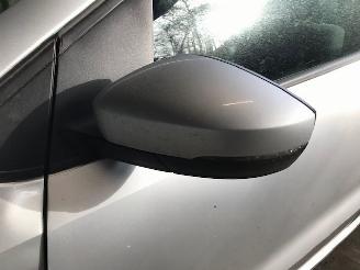 Volkswagen Polo (6R) Hatchback 2009 / 2017 1.2 12V BlueMotion Technology Hatchback  Benzine 1.198cc 51kW (69pk) FWD picture 8