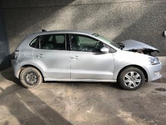 Volkswagen Polo (6R) Hatchback 2009 / 2017 1.2 12V BlueMotion Technology Hatchback  Benzine 1.198cc 51kW (69pk) FWD picture 2