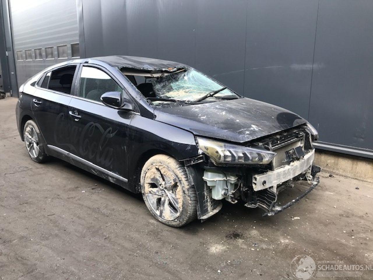 Hyundai Ioniq Liftback 2021 1.6 GDI 16V Plug-in Hybrid Liftback  Elektrisch Benzine 1.580cc 77kW