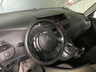 Citroën C4-picasso Picasso (UD/UE/UF) MPV 2007 / 2013 1.6 16V VTi 120 MPV  Benzine 1.598cc 88kW (120pk) FWD picture 10