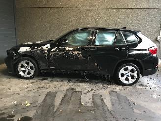 BMW X1 (E84) SUV 2009 / 2015 sDrive 18d 2.0 16V SUV  Diesel 1.995cc 105kW (143pk) RWD picture 4