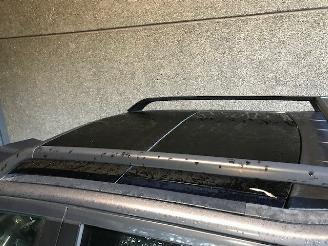 Land Rover Freelander II Terreinwagen 2006 / 2014 2.2 tD4 16V Jeep/SUV  Diesel 2.179cc 110kW (150pk) 4x4 picture 8