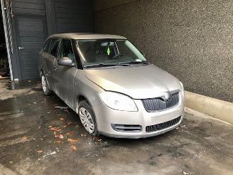 demontáž osobní automobily Skoda Fabia Fabia II Combi Combi 5-drs 2007 / 2015 2009/5