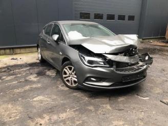 demontáž osobní automobily Opel Astra  2017/6