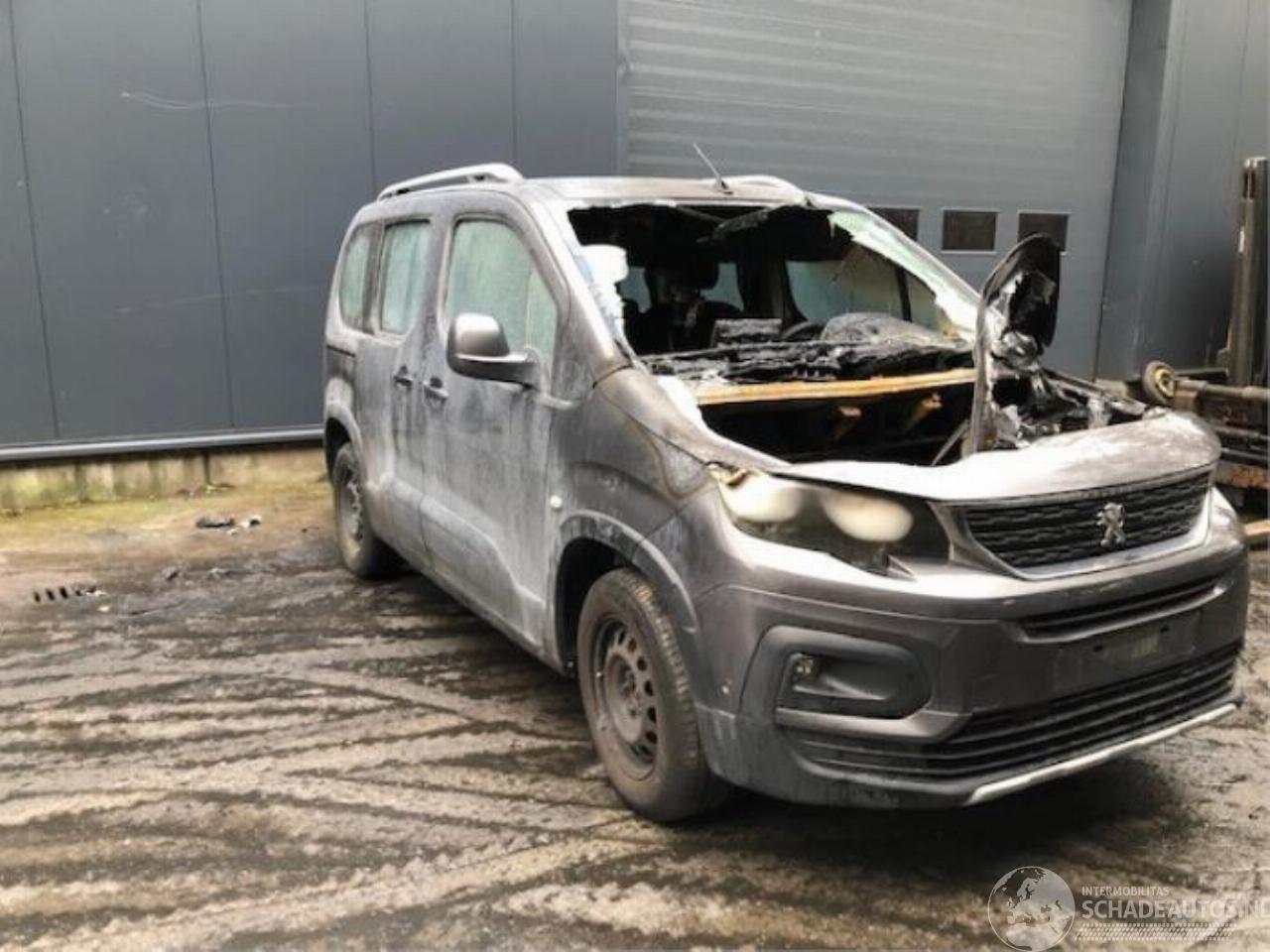 Peugeot Rifter Rifter (ER/EC/EZ), MPV, 2018 1.2 PureTech 110